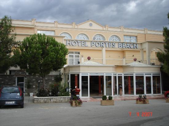 Отель Portes Beach 4*