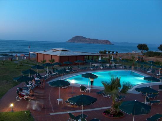 Отель Apladas Beach 4*