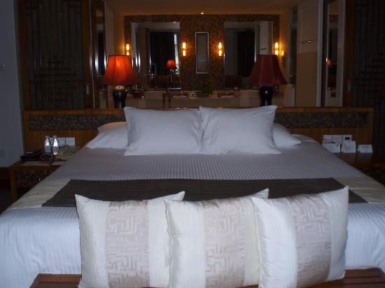 Отель Huayu Resort & Spa Yalong Bay Sanya 5*
