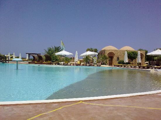 Отель Calimera Habiba Beach Resort 4*