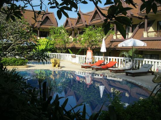 Отель Diamond Cottage Resort & Spa 4*