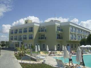 отель Palm Wings Beach Resort 5*