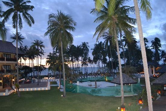 Отель Amari Emerald Cove Resort 4*