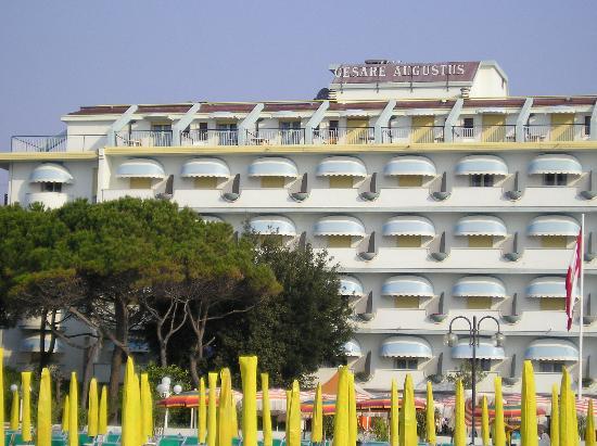 Отель Cesare Augustus 4*
