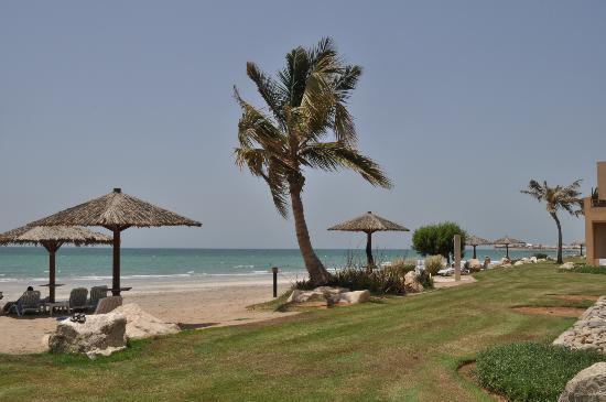 Отель Al Hamra Fort & Beach Resort 5*