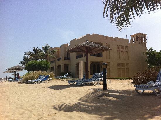 Отель Al Hamra Fort & Beach Resort 5*