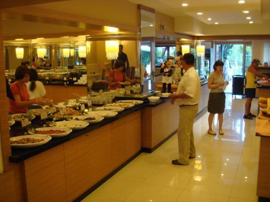 Отель Suite Laguna Hotel 3*