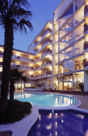 Отель Aqua Hotel Promenade 4*