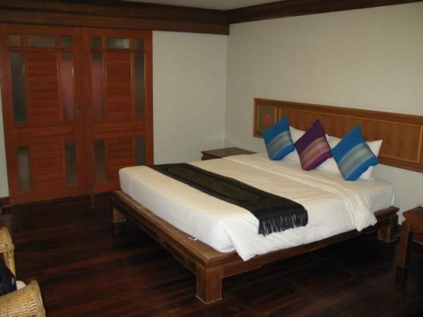 Отель Baan Laimai Beach Resort 3*
