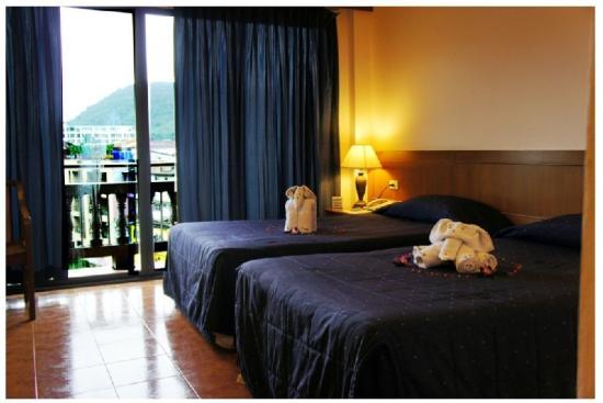 Отель Patong Beach Lodge 2*