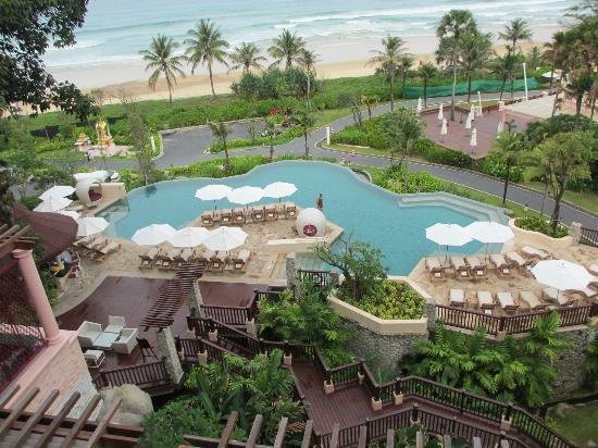 Отель Centara Grand Beach Resort Phuket 5*