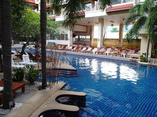 Отель Baumanburi 3*