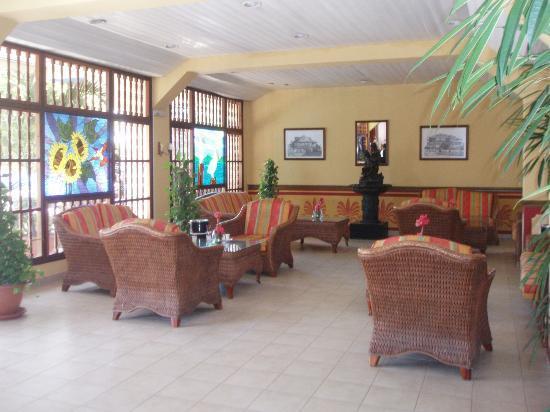 Отель Club Amigo Tropical 3*