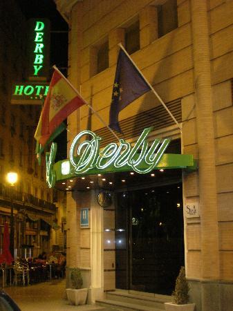 Отель Derby Sevilla 3*