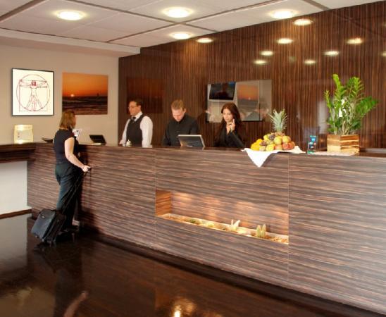 Отель Leonardo Hotel Frankfurt Airport 4*