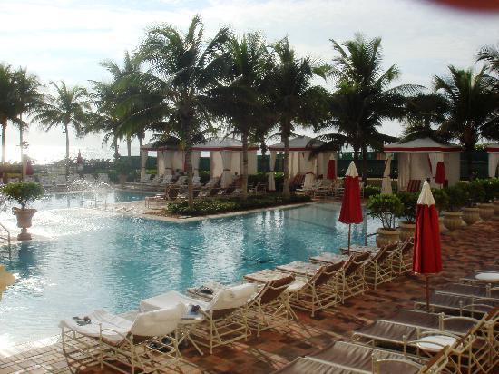 Отель Acqualina Resort & Spa 5*