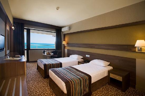 Отель Jasmin Beach Hotel 4*