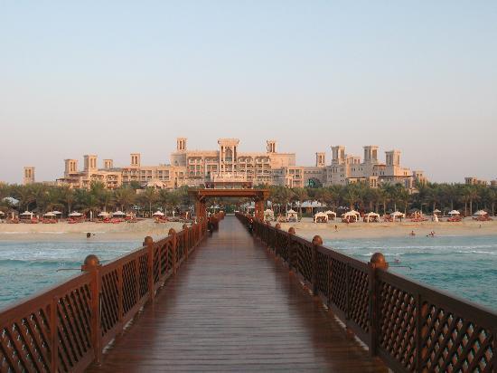 Отель Madinat Jumeirah Al Qasr 5*