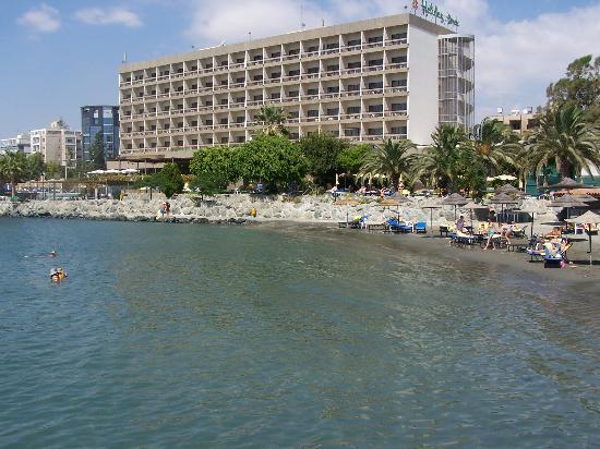 Отель Crowne Plaza Limassol 4*