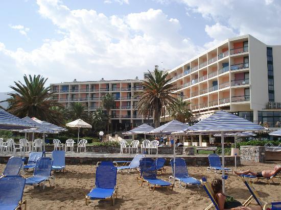 Отель Sirens Beach 4*