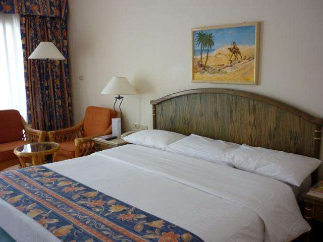 Отель Coral Beach Montazah Rotana Resort 4*
