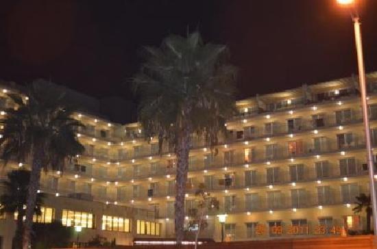 Отель Oasis Park Lloret 4*