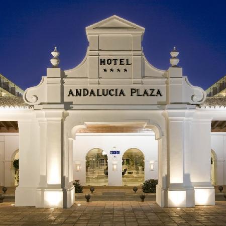 Отель H10 Andalucia Plaza 4*