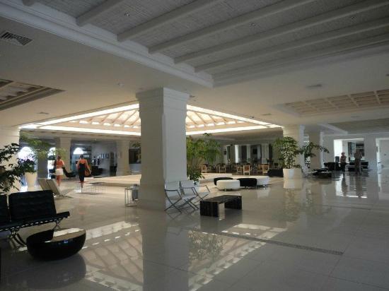Отель H10 Andalucia Plaza 4*