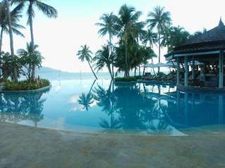 отель Melati Beach Resort & Spa 5*