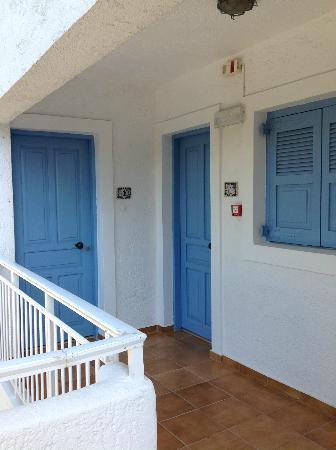 Отель Knossos Beach Bungalows & Suites 4*