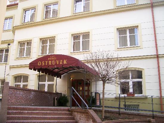 Отель Ostruvek 3*
