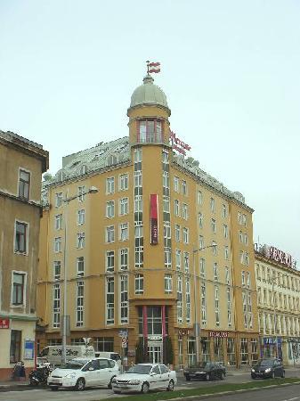 Отель Mercure Wien Westbahnhof 4*