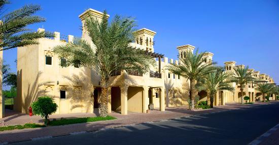 Отель Al Hamra Village Town House 5*