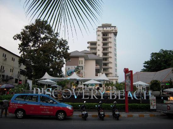 Отель Discovery Beach Hotel 4*