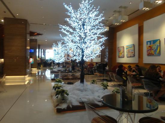 Отель Kempinski Hotel Mall of the Emirates 5*