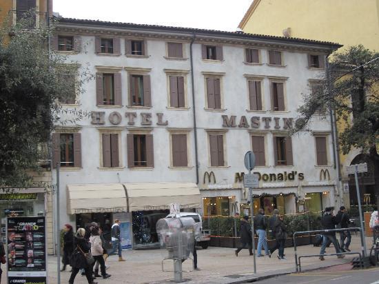Отель Mastino Hotel Verona 3*