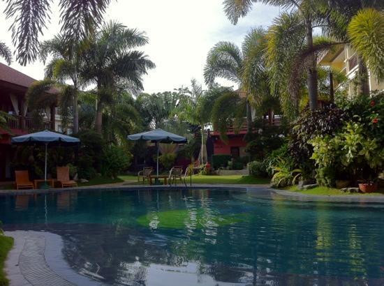 Отель Best Western Boracay Tropics Resort 3*