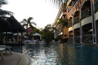 отель Karon Sea Sands Resort 4*