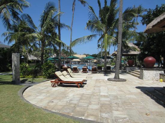 Отель The Patra Bali Resort & Villas 5*