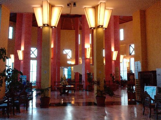 Отель Papagayo Arena 4*
