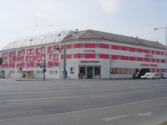 Отель Lenas Donau 3*