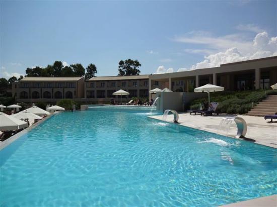 Отель Eleon Grand Resort & Spa 5*