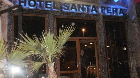 Отель Santa Pera 3*