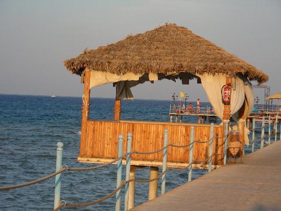 Отель Amwaj Blue Beach Resort & Spa Abu Soma 5*