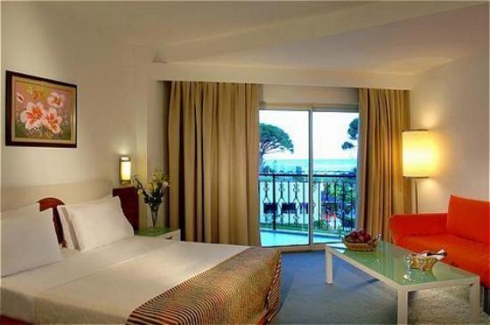 Отель Zena Resort 5*