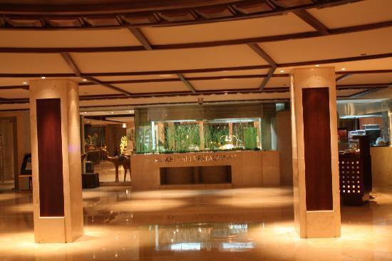 Отель Al Bustan Palace, A Ritz-Carlton 5*