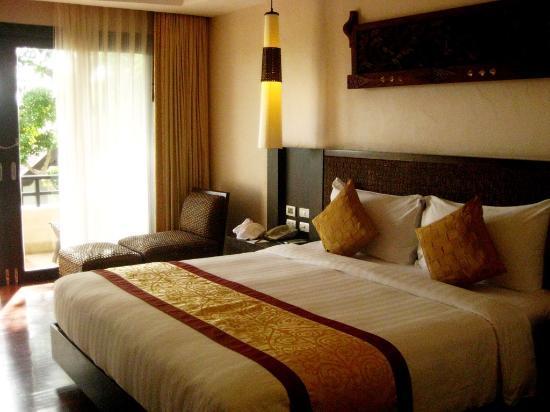 Отель Rawi warin Resort & Spa 5*