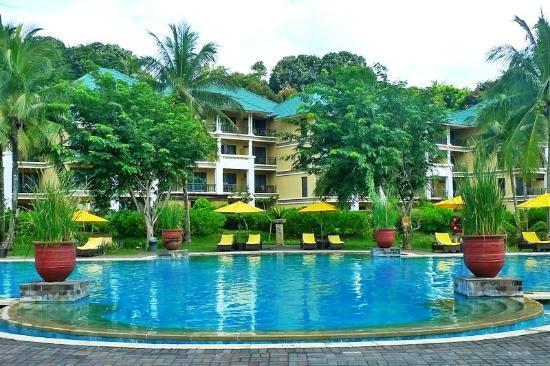 Отель Angsana Resort & Spa Bintan 5*