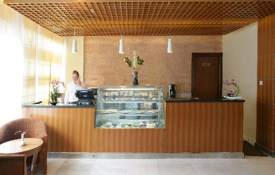 Отель Auris Hotel Apartments Deira 
