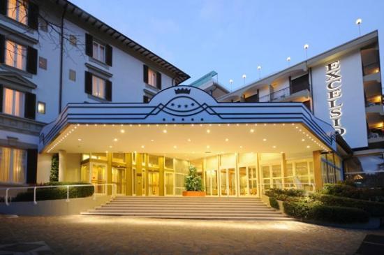 Отель Grand Hotel Excelsior Terme 5*